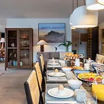 Skye Apartment *